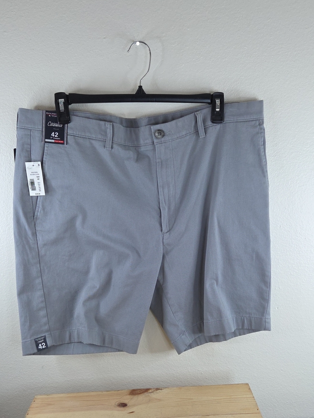 Round Tree & Yorke Mens Causual Comfort Stretch Sz42 Silver Cloud GRAY NWT $39